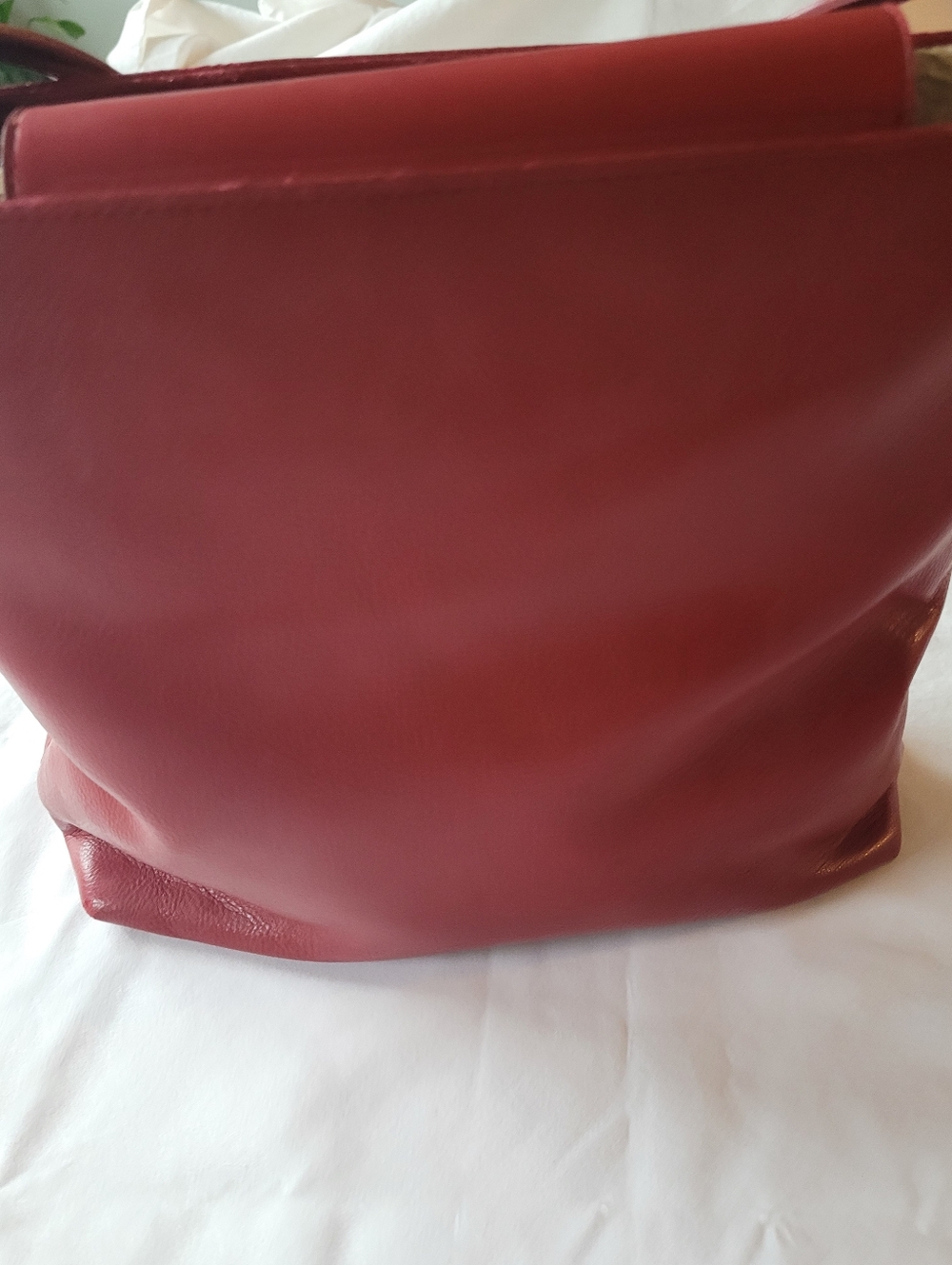 Sprit De Corp Classic Red Women's Tote Bag - Sleek Everyday Carry. - Picture 9 of 11